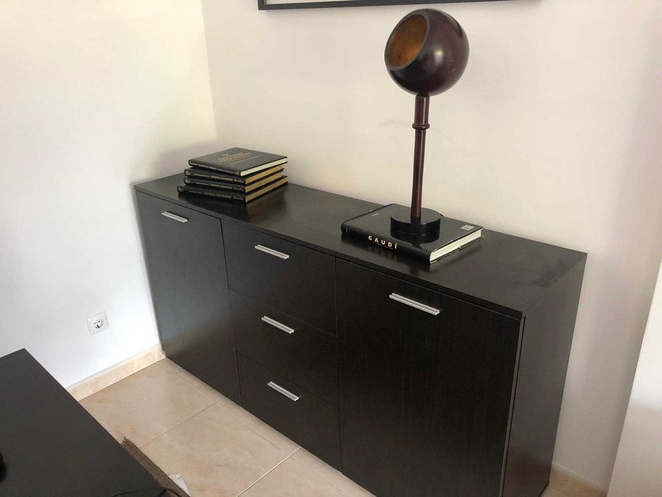 Móvel aparador Preto