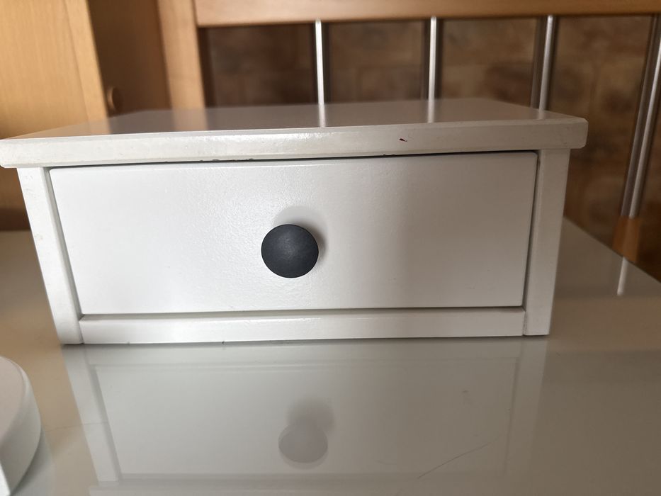 Toaletka Hemnes Ikea