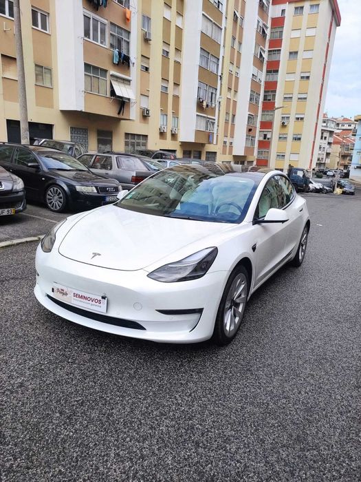 TESLA MODEL 3 a Venda -Otima Oferta -Pouco Uso - Aproveite