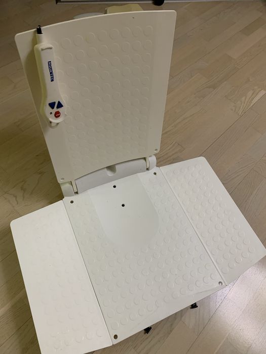 Подьемник для ванной AQUATEC