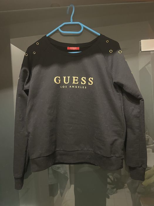 Czarna bluza ze złotym napisem Guess