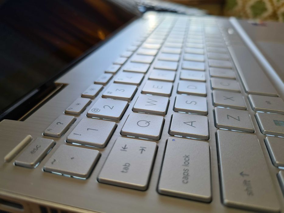 // POTĘŻNY I STYLOWY // Laptop  HP | Aż  24GB RAM | Stan idealny