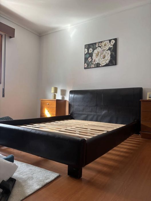 Cama de casal cabedal