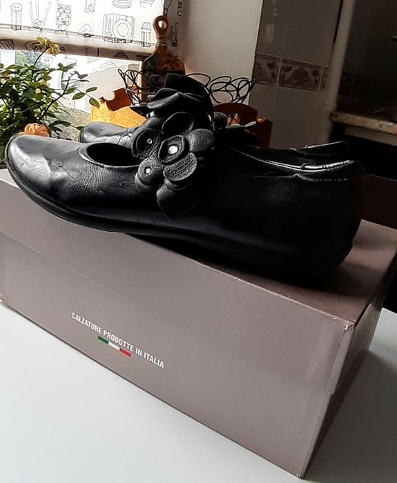 Шкіряне взуття для дівчинки 34/36 розміри