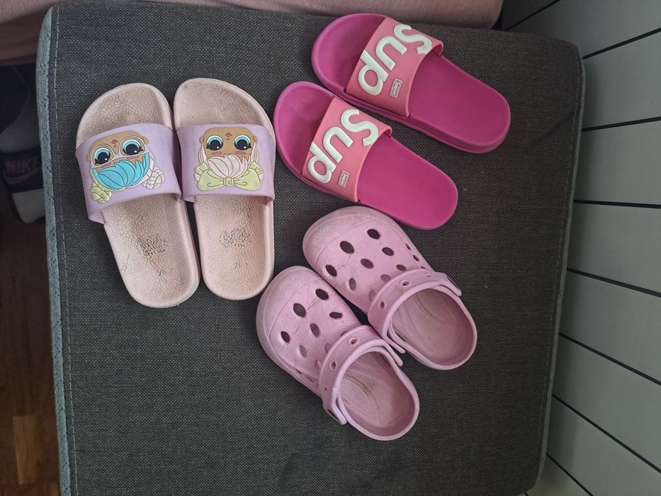 Klapki dziewczece 3 szt 28