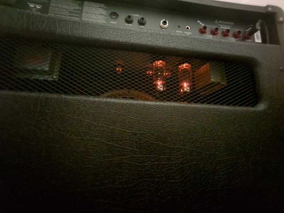 Amplificador a válvulas Marshall DSL40CR- Garantia até 2027- Como novo