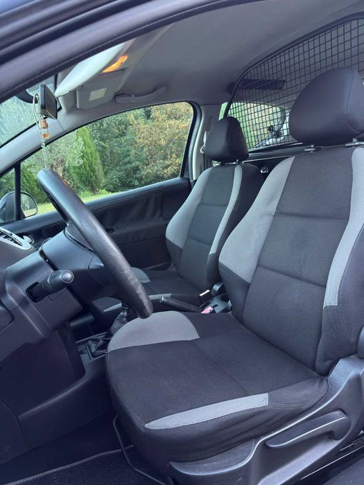 peugeot 207 1.4 comercial