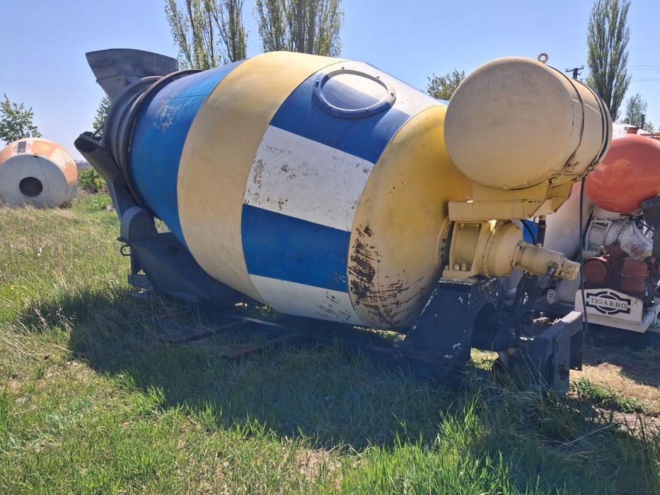 Автобетонозмішувач 9к