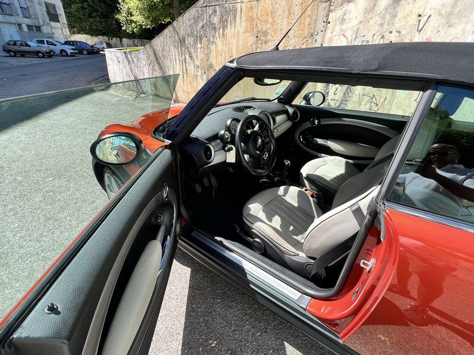 Mini Cooper D Cabrio poucos kms