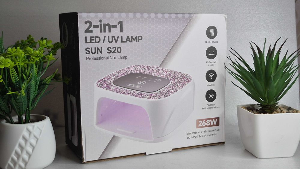 Потужна UV/LED лампа SUN S20 268W для майстрів манікюру