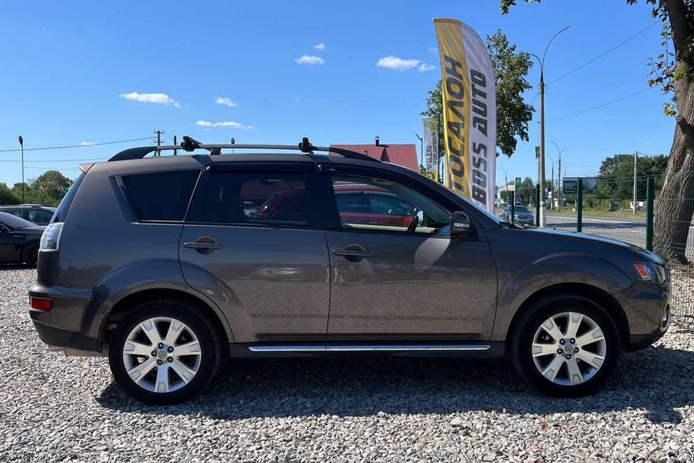 Mitsubishi Outlander 2011