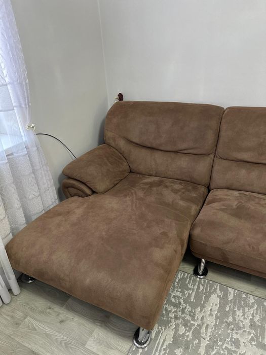 Продам кутовий диван в гарному стані