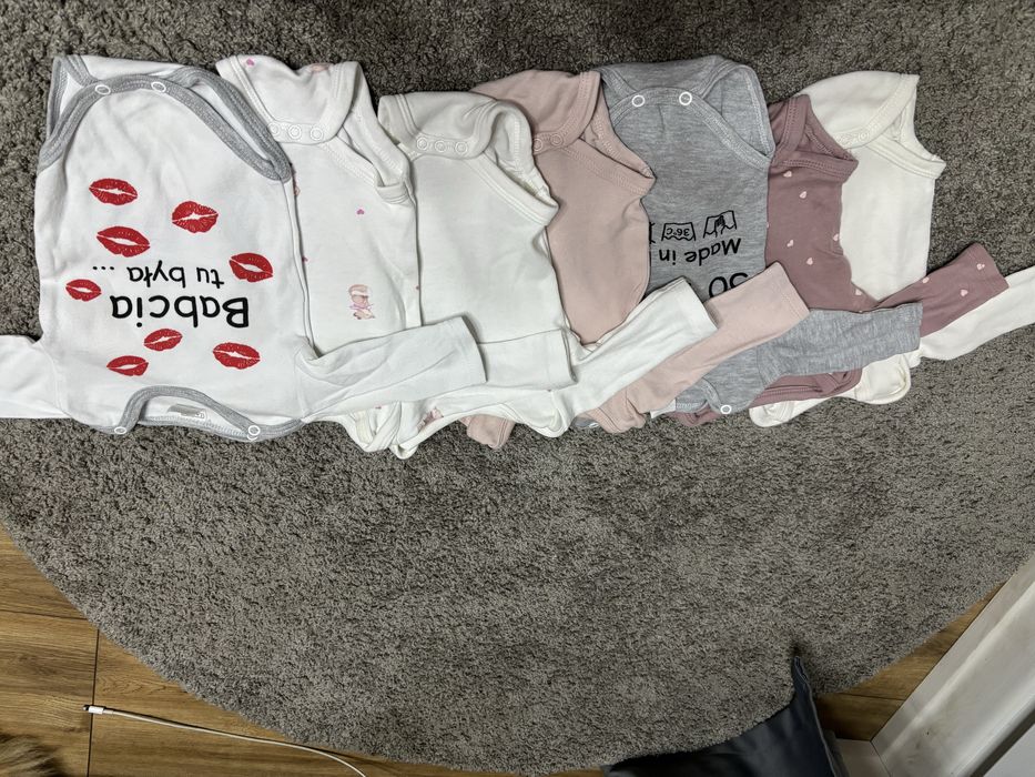 Ubranka po dziewczynce na sprzedaż- 56 rozmiar