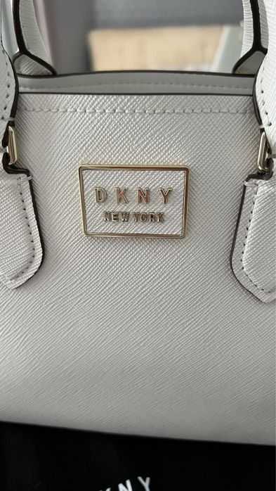 Сумка шкіряна Donna Karan DKNY біла