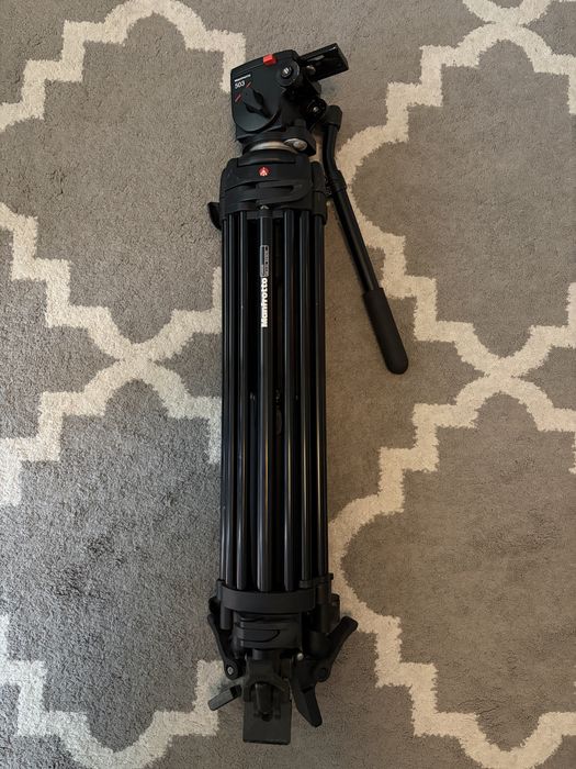 Statyw telewizyjny Manfrotto 546GB + głowica 503