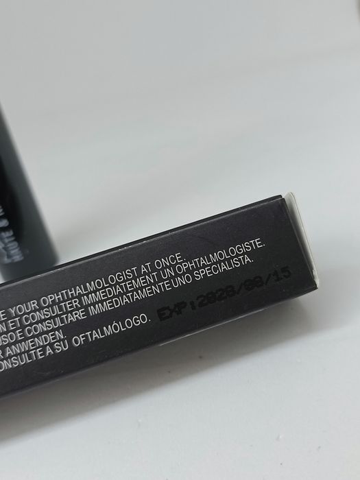 MAC Haute & Naughty Lash tusz do rzęs 10ml czarny
