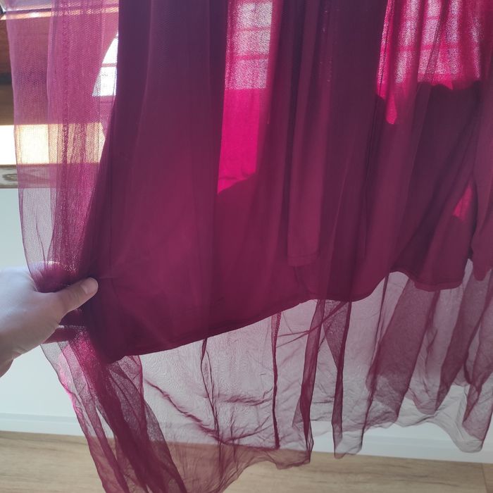 Suknia wieczorowa z cekinami