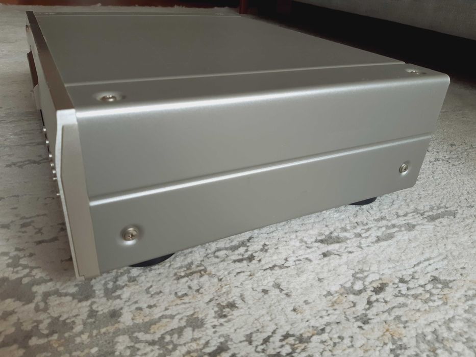 CD/SACD програвач Denon DCD-1500AE