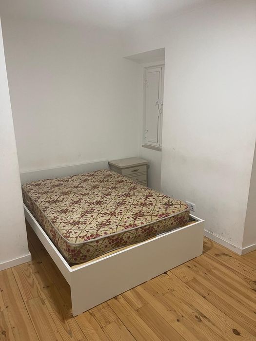 Quarto disponível para arrendar na vila franca de xira