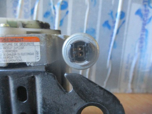 Pré-tensor cinto frente direito SUZUKI Grand Vitara II (JT, TE, TD)
