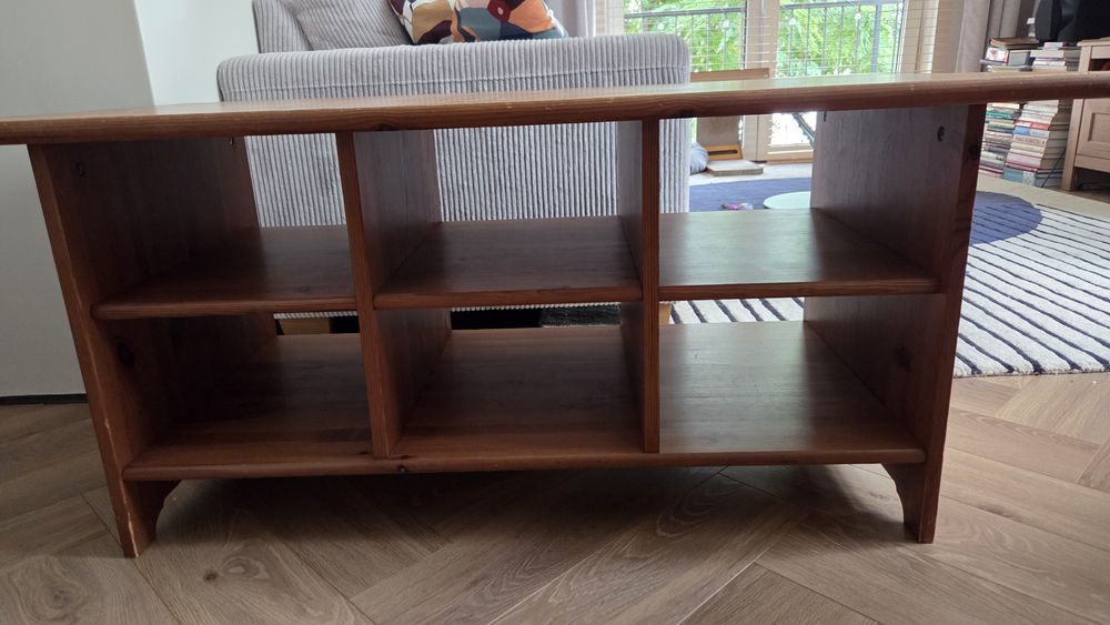 Stolik ława Ikea Leksvik z przegródkami półkami sosnowy