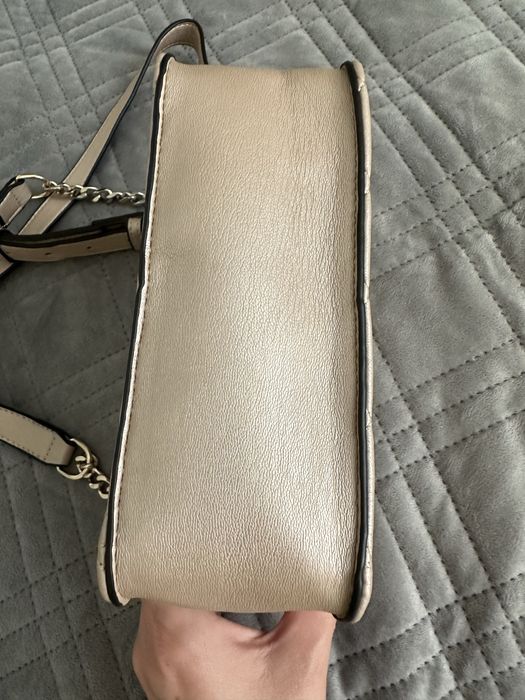 Сумочка жіноча Guess пудрова