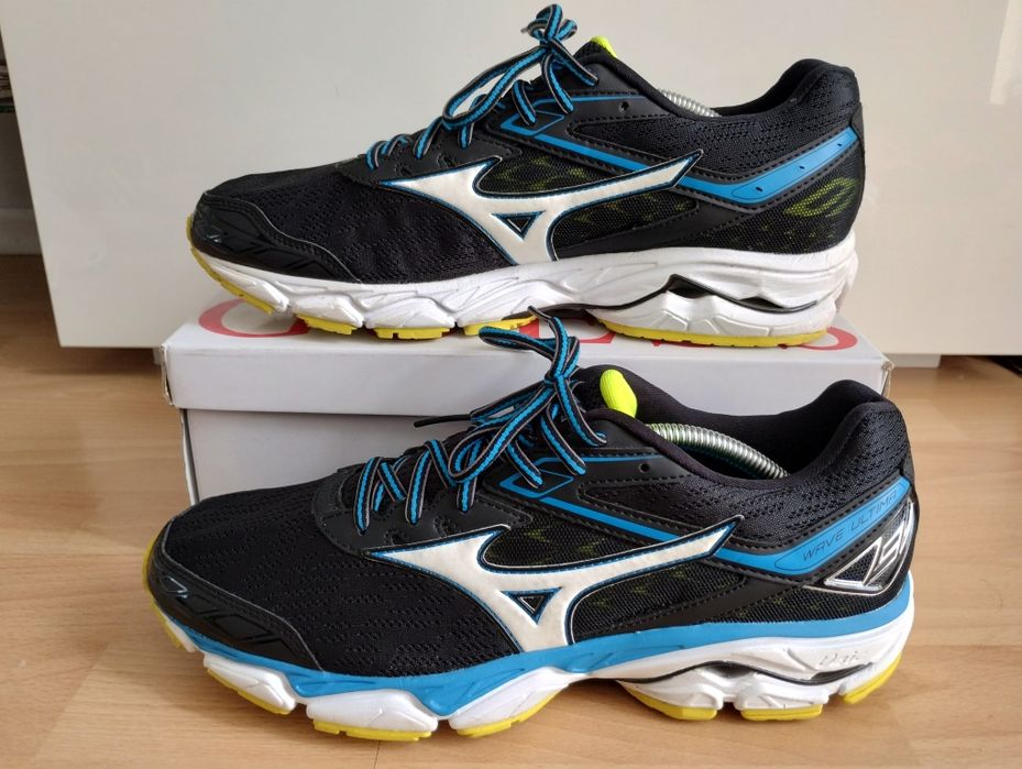 Buty męskie sportowe 44 Mizuno Wave Ultima 9