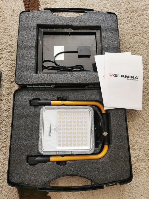 Akumulatorowy, solarny naświetlacz Germina Herkules  30W 5000K GW-0075