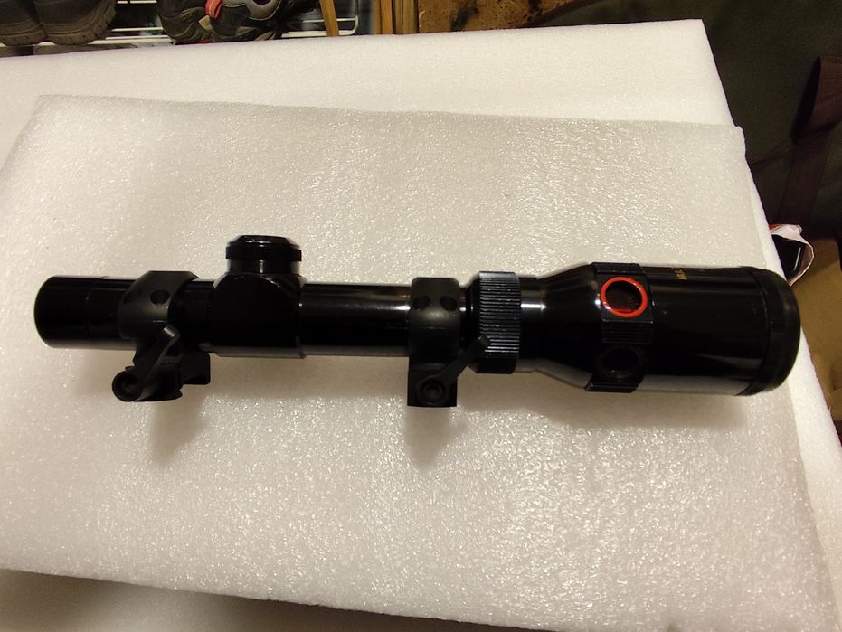 Mira batida Hakko Multi Color Reticle 1–3×20 + aneis Wide