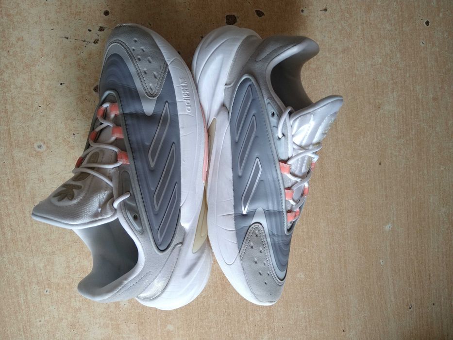 Оригінальні кросівки Adidas Ozelia