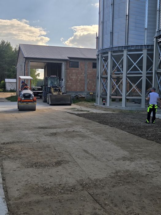 Kopanie Stawów Rozbiórki Usługi Koparką