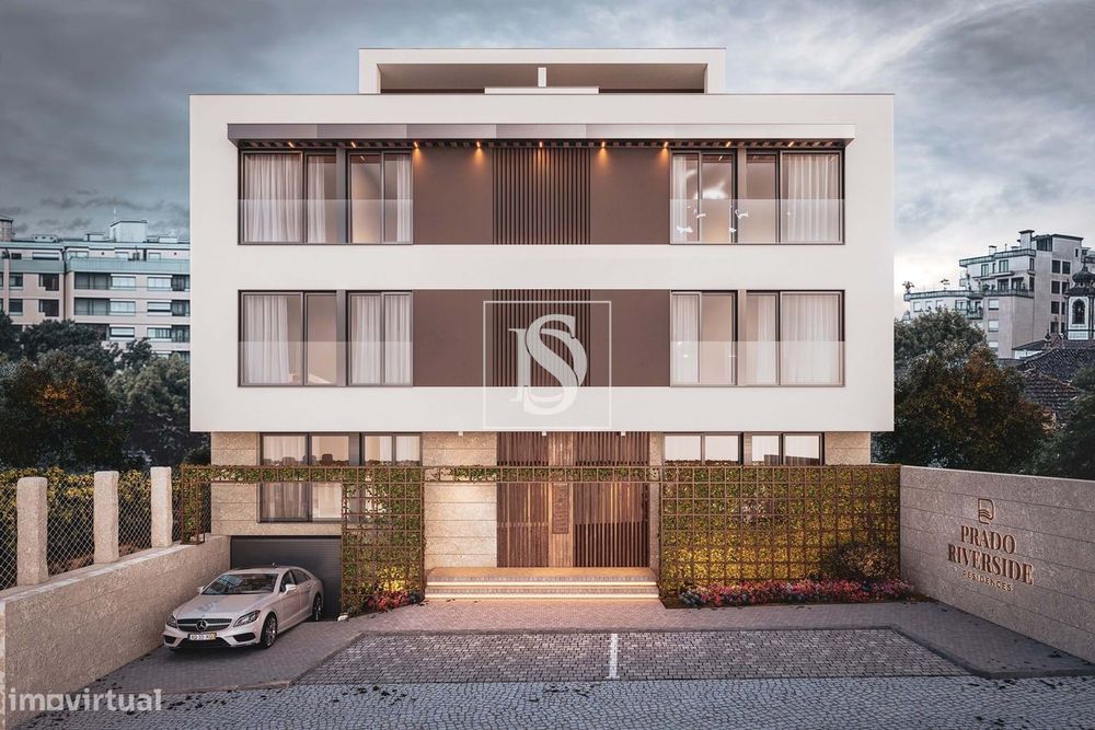 Apartamento T2, NOVO, c/ logradouro e garagem