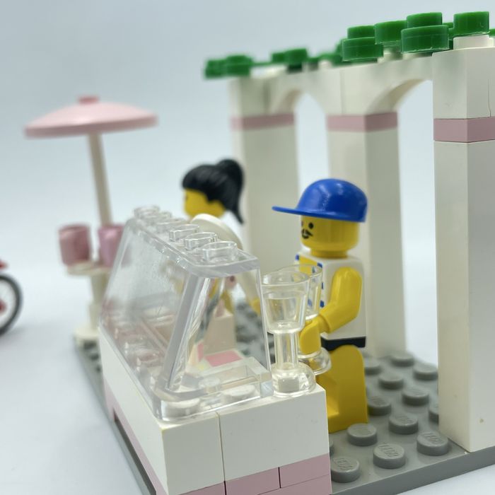 Lego System Paradisa 6402 Sidewalk Cafe 1994 рік: 850 грн