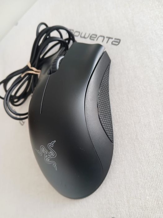 Rato/Mouse Razer DeathAdder Essential (versão com sensor de 6400 DPI)