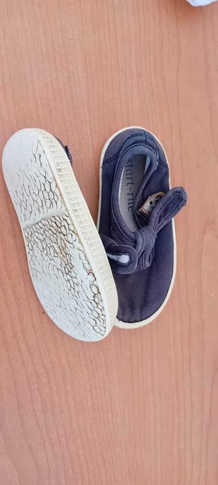 Sapatos Bebé tamanho 21