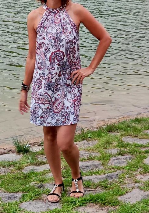 Sukienka biała z wzorami paisley Shein 36