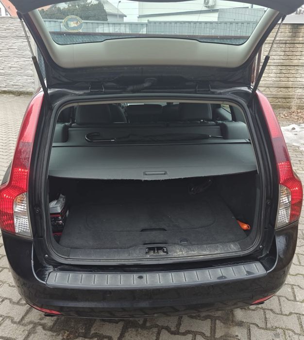 Volvo kombi v50