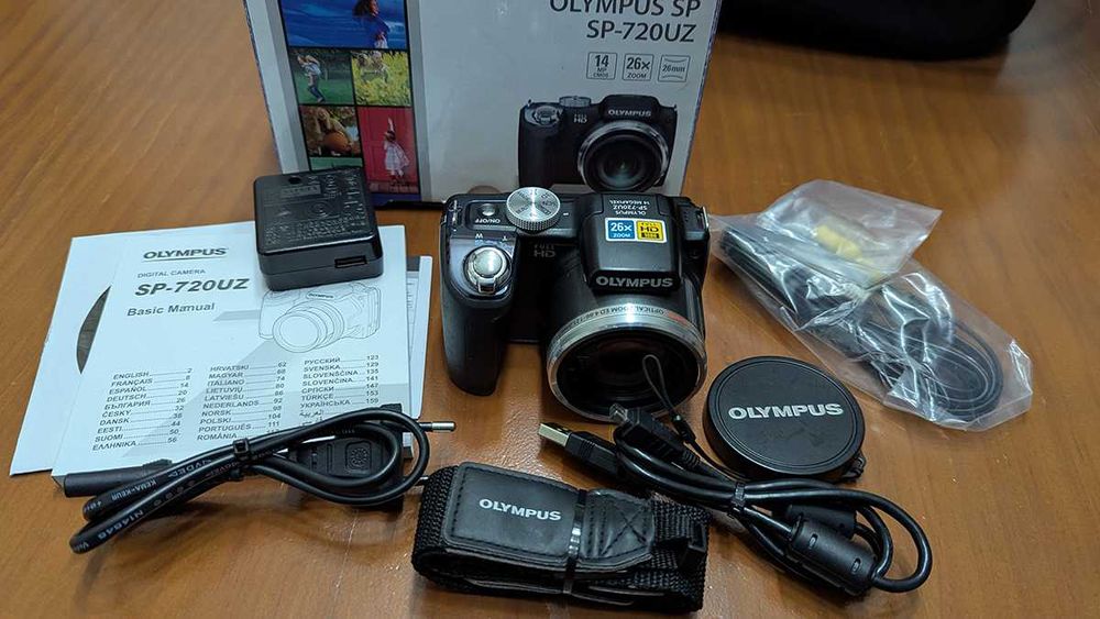 Olympus SP-720UZ - 14MP c/26x Zoom