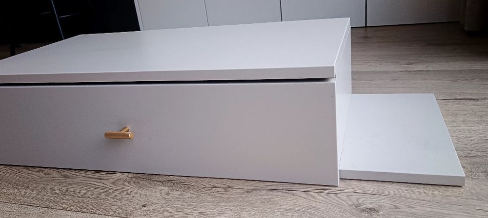 Półka toaletka z szufladą do podwieszenia na ścianiena ścianie