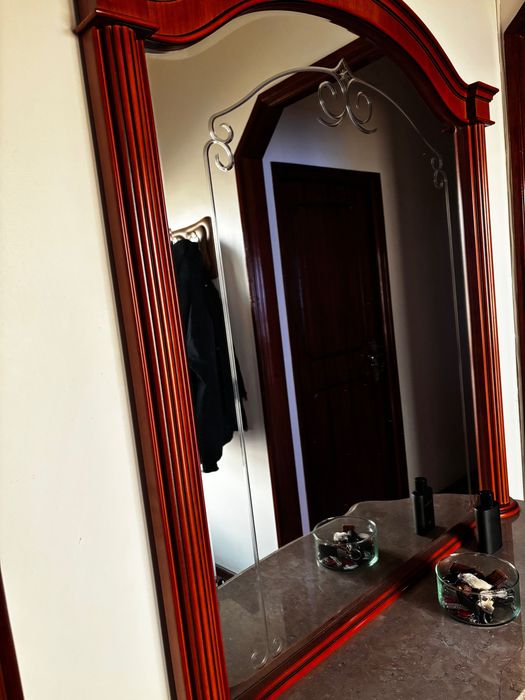 Móvel de entrada em excelente estado