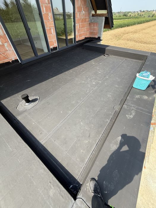 Usługi dekarskie  dekarz Hydroizolacja EPDM Dachy Płaskie ,Taras, balkony resitrix, elevate,boss,cover