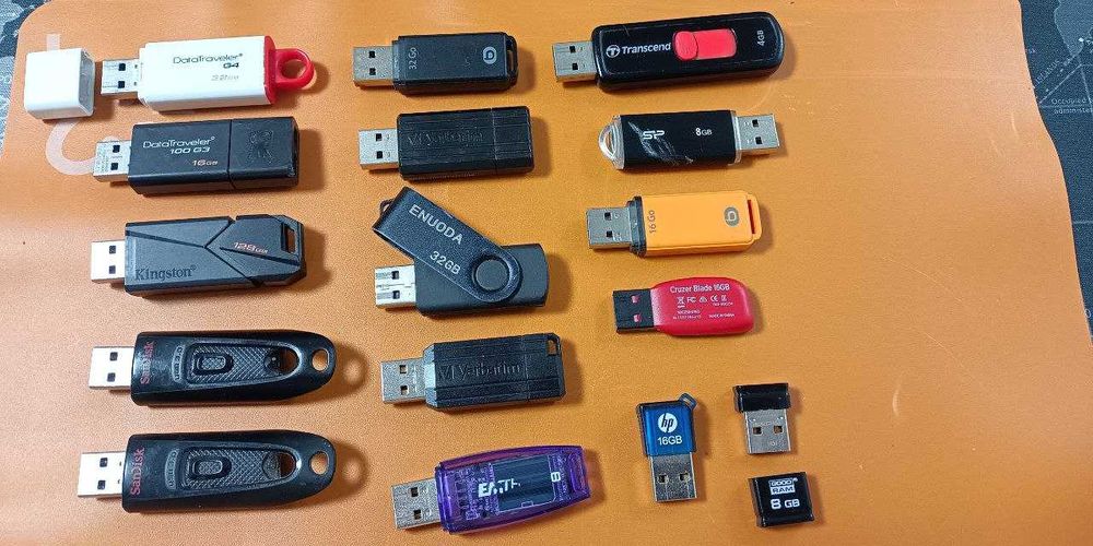 USB флеш накопитель  3.2-3.0-2.0/ 128-32-16-8-4GB.
