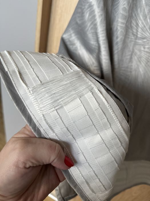 Smukee zasłony szare wzór tłoczony 140x250