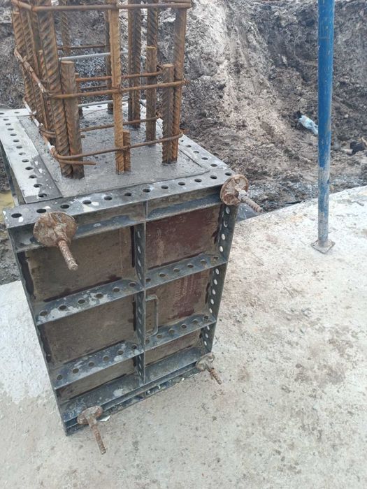 Оренда опалубки полегшеної та тяжкої серії фундаментів та колон .