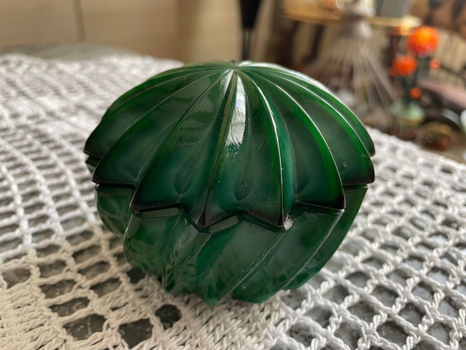 Szkatułka na biżuterię Curt Schlevogt piekne szkło malachitowe