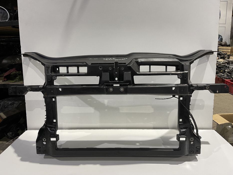 телевізор установча панель golf 5 універсал гольф 5 передня панель