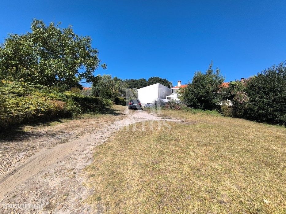 Moradia T2 com terreno para venda em Vila Praia de Âncora