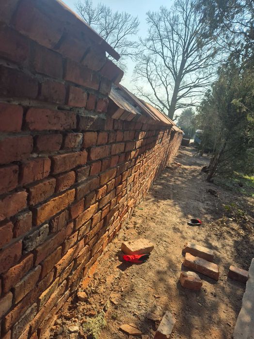 Fugowanie cegły, renowację elewacji z cegły i Tynku