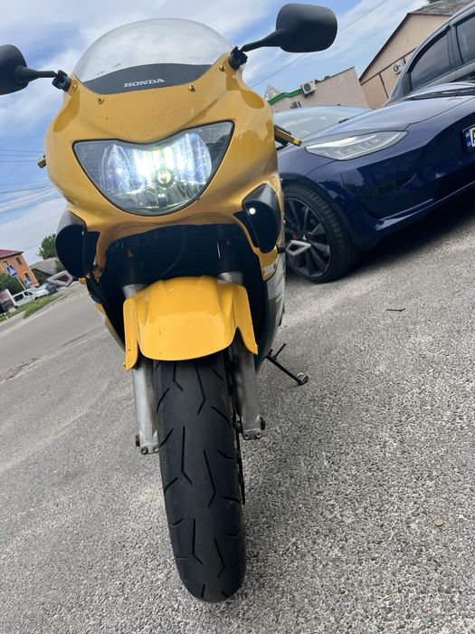 ТЕРМІНОВО!Honda cbr 600f4 в чудовому стані