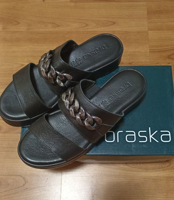 Новые шлепанцы, шлепки braska 40 размер